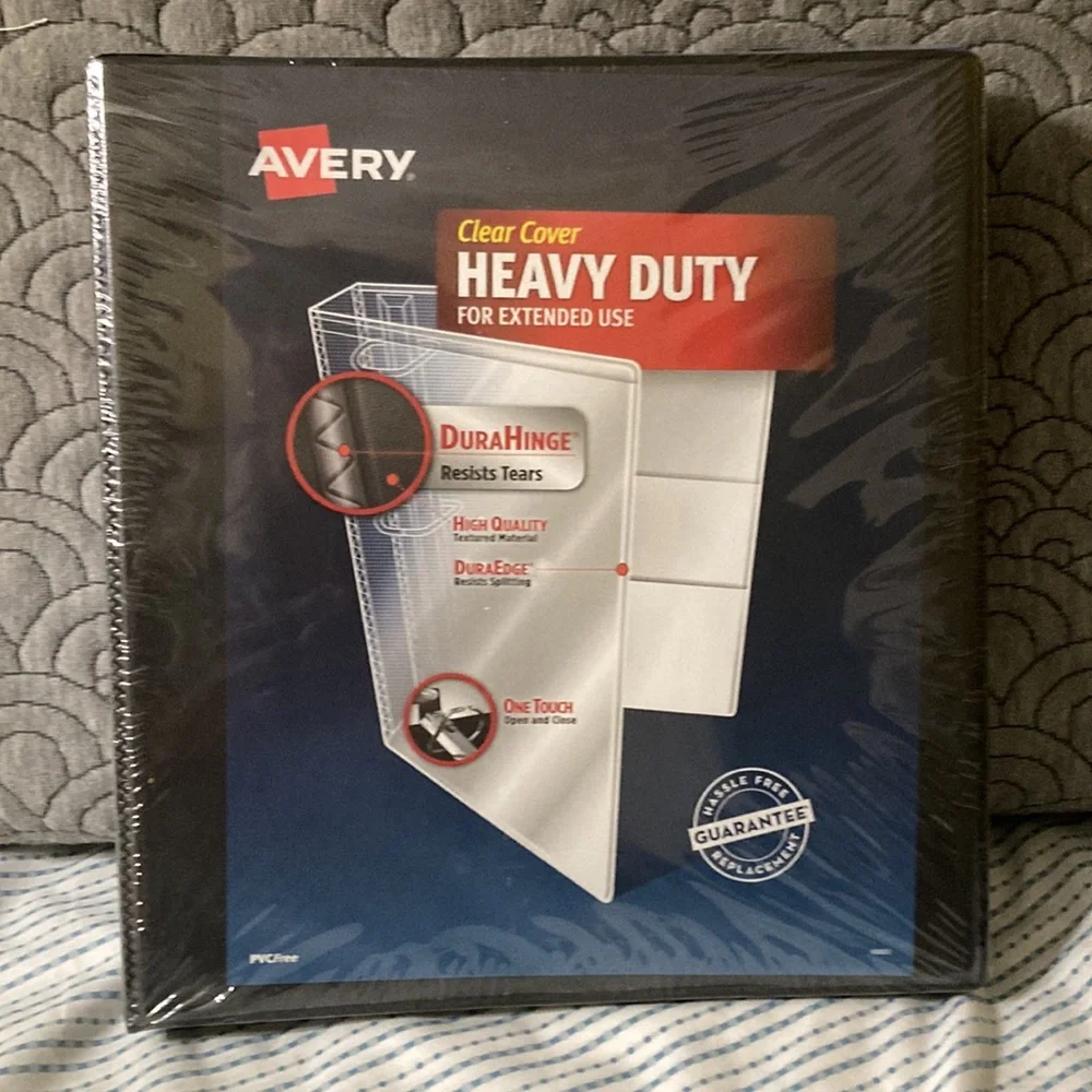 Avery 1” holds